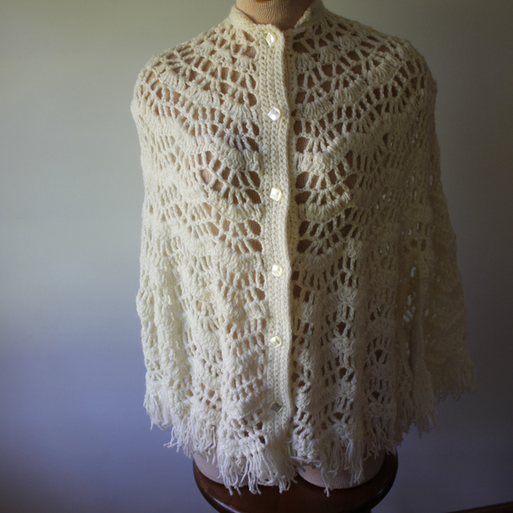 Vintage White Loose Crochet Spring Shawl - Picture 4 of 7